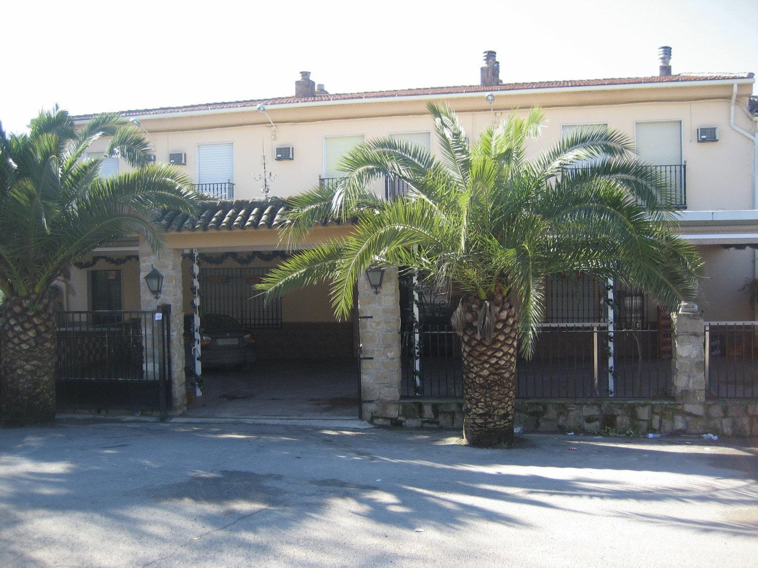 Hostal El Sevillano Rus Ngoại thất bức ảnh